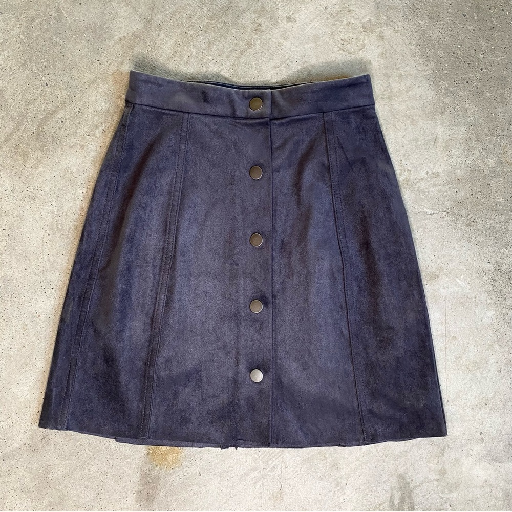 Aritzia Wilfred Free Centinela vegan suede leather grey button up mini skirt